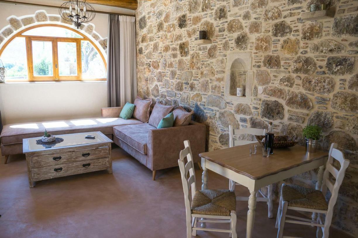 דירות סוג'יה To Spiti Mas מראה חיצוני תמונה